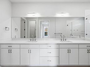 2802  Lee Street , Dallas Texas 75206