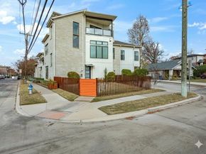 2802  Lee Street , Dallas Texas 75206