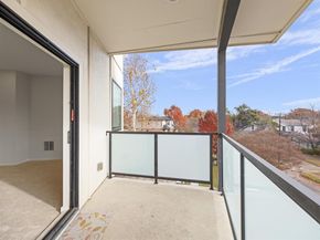 2802  Lee Street , Dallas Texas 75206