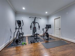 6510  Northwood Road , Dallas Texas 75225