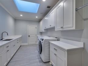 6510  Northwood Road , Dallas Texas 75225