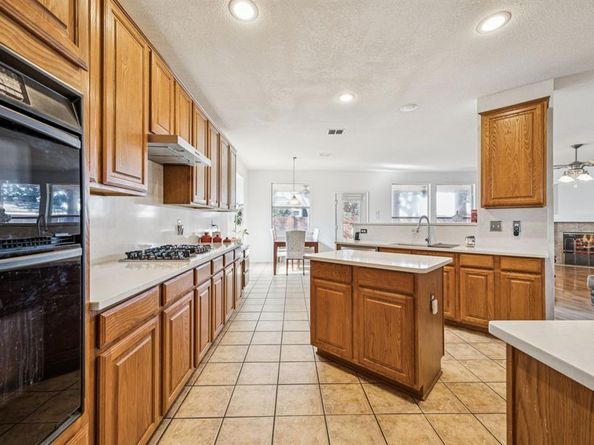 5233  Alta Loma Drive , Fort Worth Texas 76244