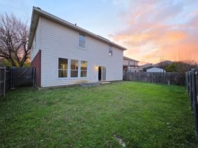 801  Gillon Drive , Arlington Texas 76001