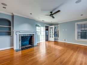 818  Valencia Street , Dallas Texas 75223