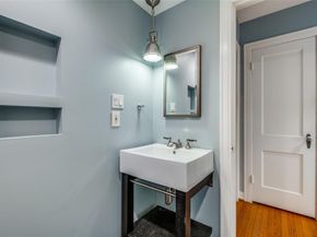 818  Valencia Street , Dallas Texas 75223