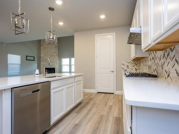 2436  Yosemite Way , Corinth Texas 76210