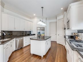 13  Cochran Oaks Lane , Dallas Texas 75220