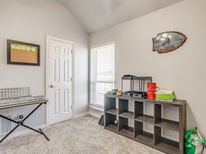 801  Creek Hollow Lane , Fort Worth Texas 76131