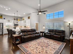 1025  Birds Fort Trail , Arlington Texas 76005