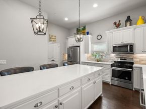 1025  Birds Fort Trail , Arlington Texas 76005