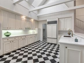 5865  Farquhar Lane , Dallas Texas 75209