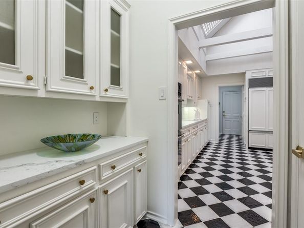 5865  Farquhar Lane , Dallas Texas 75209