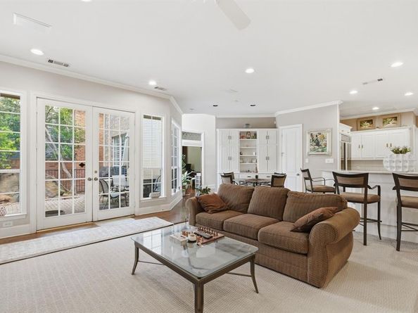 23  Ashton Court , Dallas Texas 75230