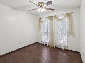 326 E Ferndale Lane , Grand Prairie Texas 75052