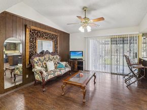 326 E Ferndale Lane , Grand Prairie Texas 75052