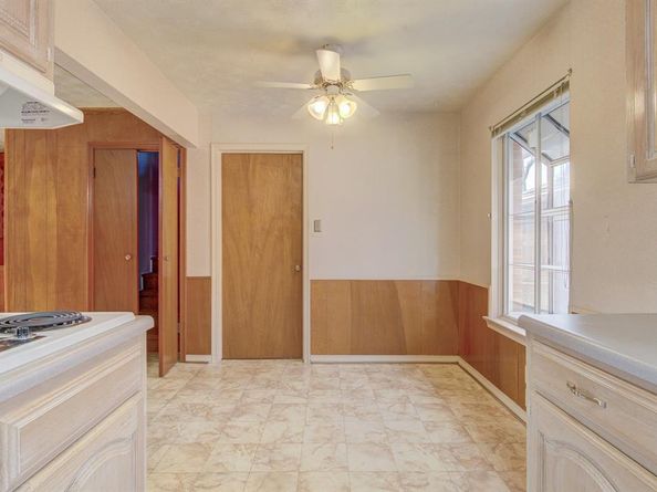 9203  Lindaro Lane , Dallas Texas 75228
