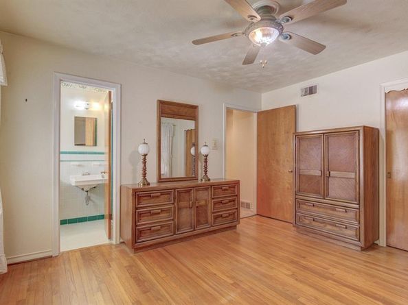 9203  Lindaro Lane , Dallas Texas 75228