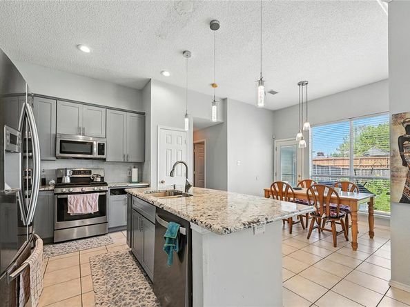 1310  Creek Valley , Mesquite Texas 75181