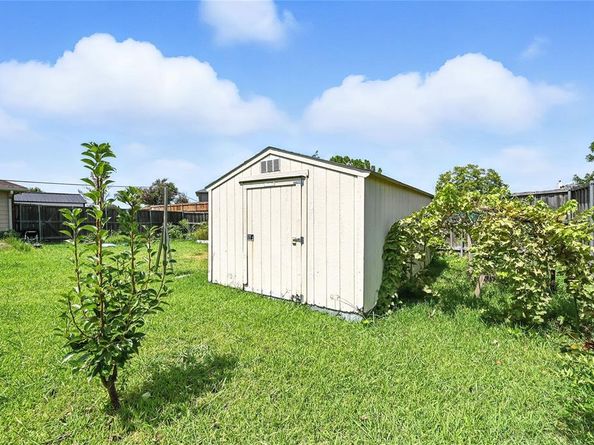 1310  Creek Valley , Mesquite Texas 75181