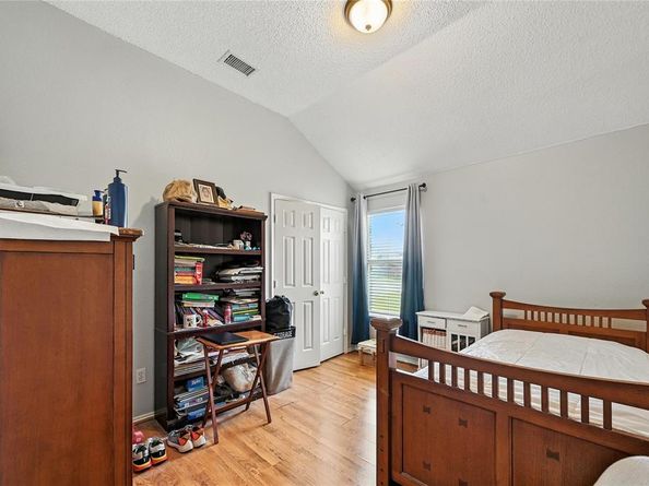 1310  Creek Valley , Mesquite Texas 75181