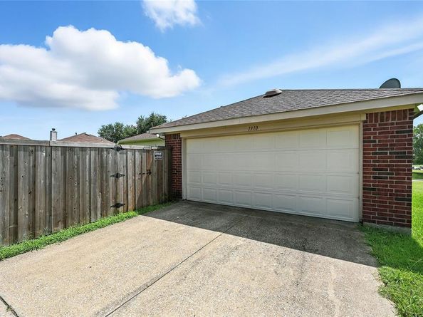 1310  Creek Valley , Mesquite Texas 75181