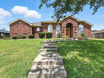1310  Creek Valley 