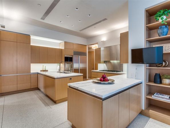 2801  Turtle Creek Boulevard  7E, Dallas Texas 75219