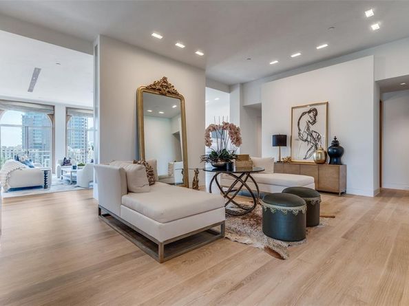 2801  Turtle Creek Boulevard  7E, Dallas Texas 75219