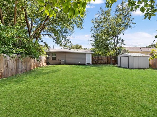 5705  Vesta Farley Road , Fort Worth Texas 76119