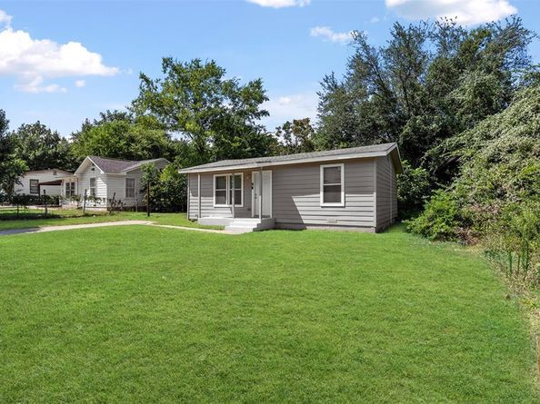 5705  Vesta Farley Road , Fort Worth Texas 76119