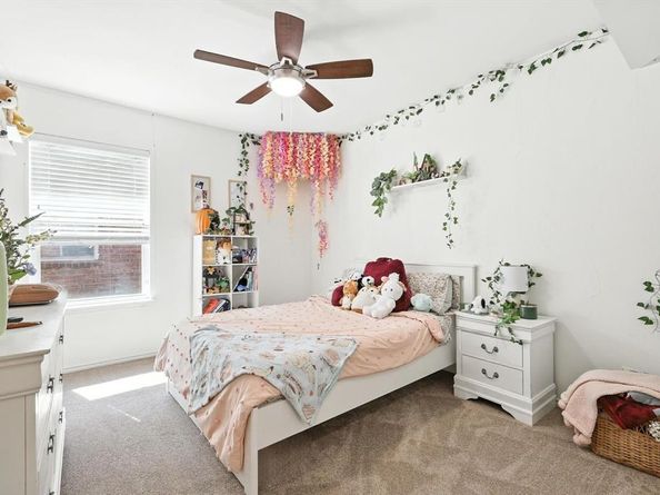 6013  Photinia Avenue , Denton Texas 76208