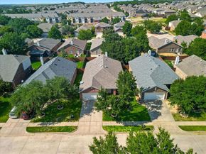 6013  Photinia Avenue , Denton Texas 76208