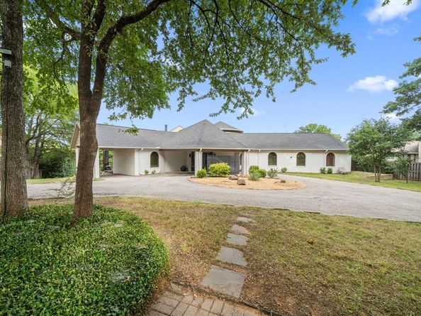 8542  Meadowbrook Drive , Fort Worth Texas 76120
