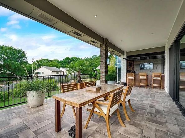 8542  Meadowbrook Drive , Fort Worth Texas 76120
