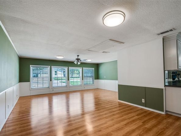 1501  Ridgeview Drive , Arlington Texas 76012
