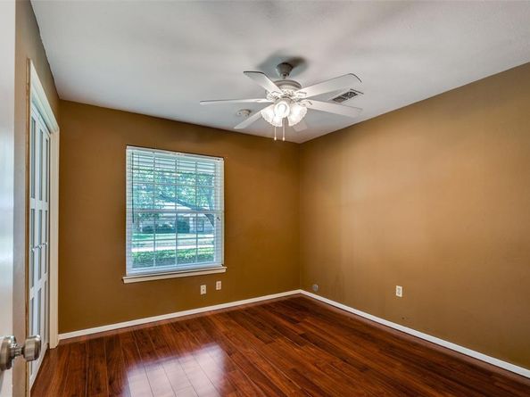 1501  Ridgeview Drive , Arlington Texas 76012