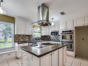 1501  Ridgeview Drive , Arlington Texas 76012
