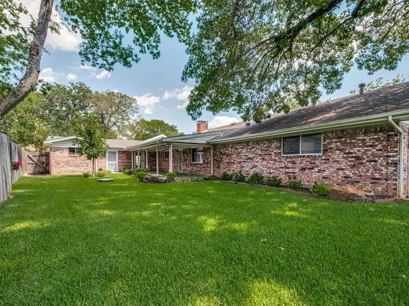 1501  Ridgeview Drive , Arlington Texas 76012