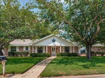 1501  Ridgeview Drive 