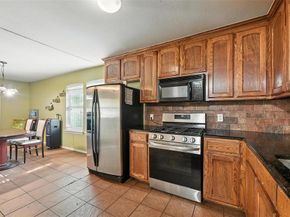 3429  Hampshire Boulevard , Fort Worth Texas 76103