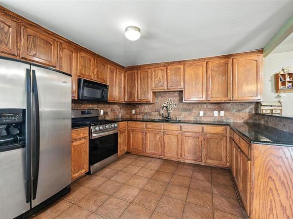 3429  Hampshire Boulevard , Fort Worth Texas 76103