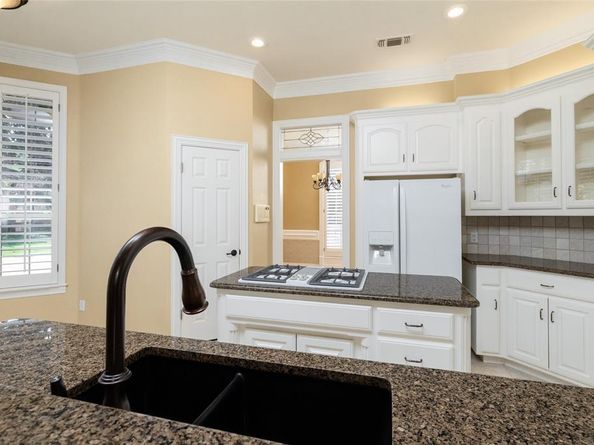 1915  Channing Park Drive , Arlington Texas 76013