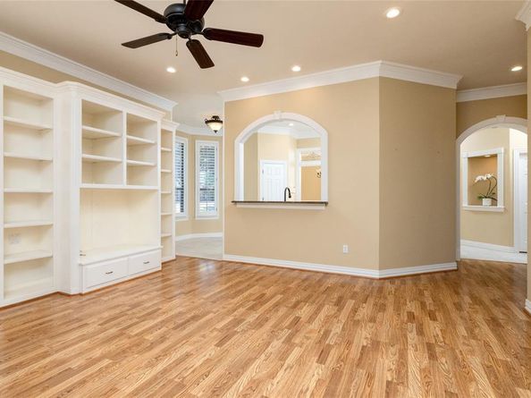 1915  Channing Park Drive , Arlington Texas 76013