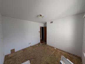 2412  Hillsboro Avenue , Dallas Texas 75228