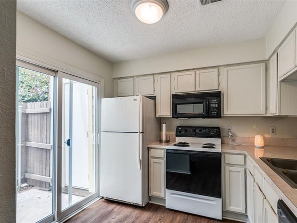 2323  Torrington Drive  C, Arlington Texas 76012