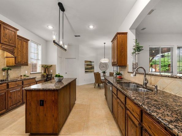 1418  Aubrey Lane , Frisco Texas 75033