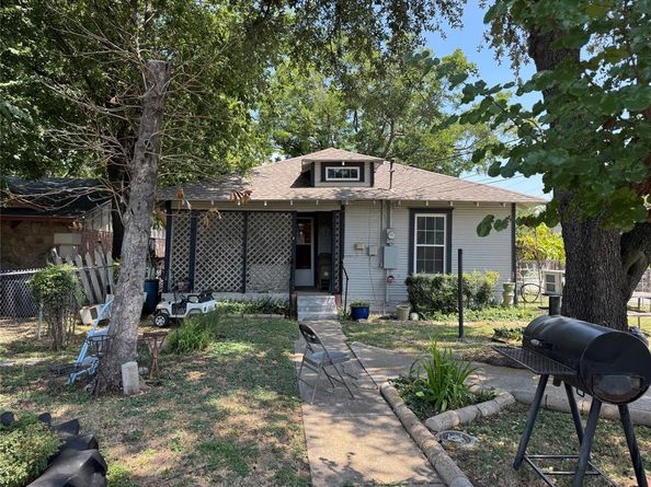 3831  Bernal  , Dallas Texas 75212