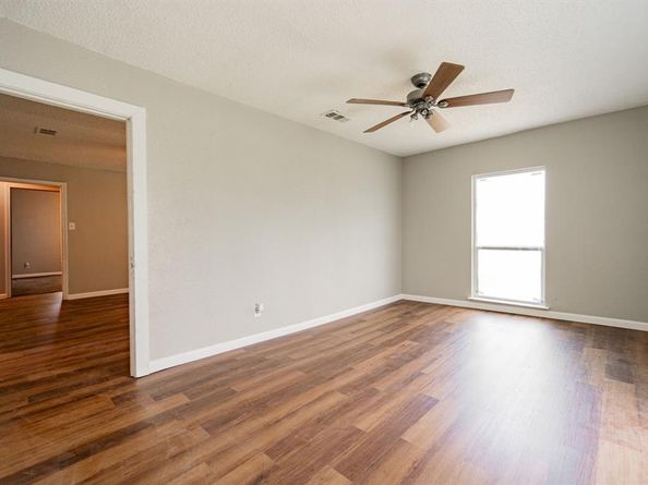 2622  Crystal Drive , Balch Springs Texas 75180