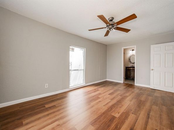 2622  Crystal Drive , Balch Springs Texas 75180
