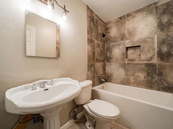2622  Crystal Drive , Balch Springs Texas 75180